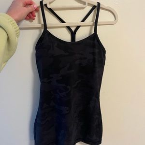 ✨BLACK CAMO LULU TANK✨